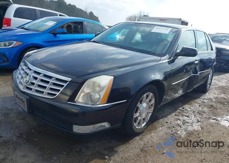 2011 Cadillac Dts Standard z USA, uszkodzony, nr VIN 1G6KA5E67BU120196